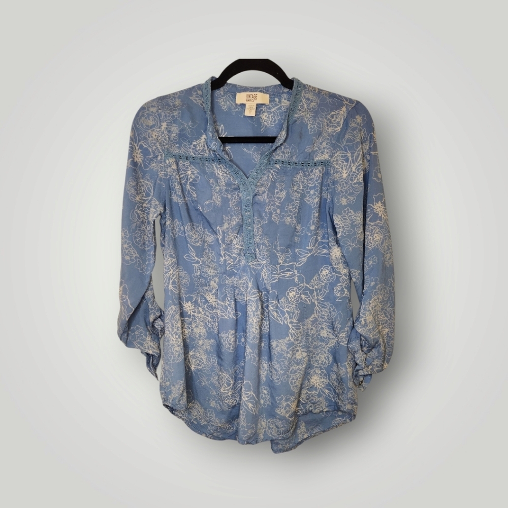 Vintage America Blues Women Missy Top S Blue Floral SOFT Boho Crochet
